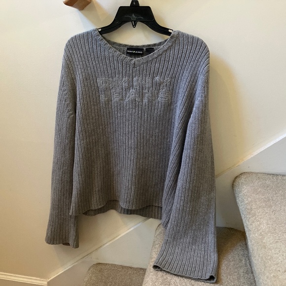 size L, bust up to 40” inches, dkny sweater - Picture 7 of 8